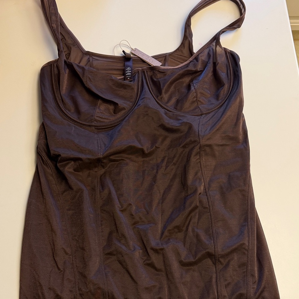 SKIMS Long Line Shapewear in Cocoa 4x